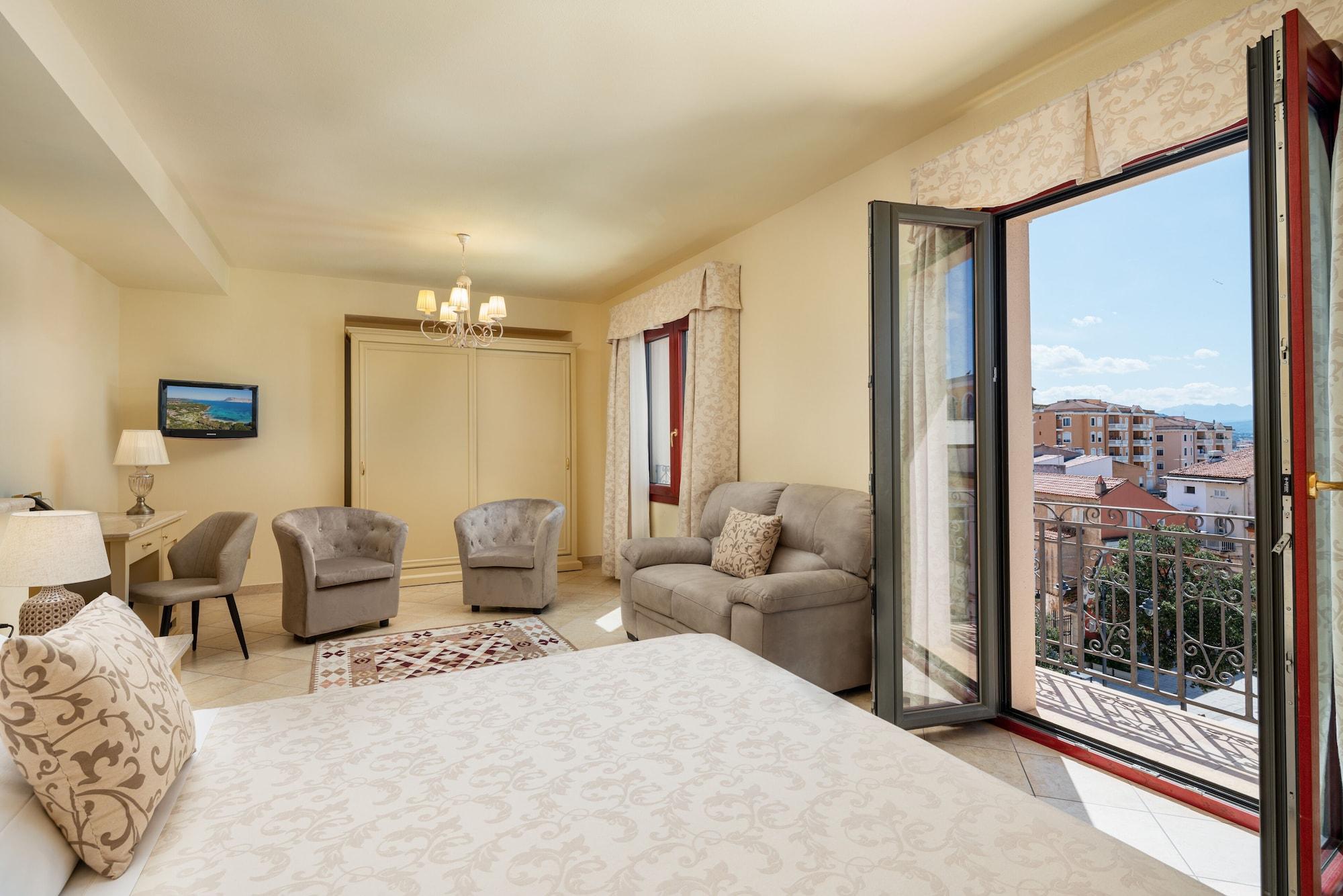 Hotel Regina Elena Olbia Exterior photo